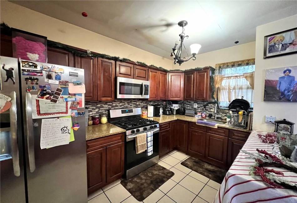 622 Ocean View Avenue, Brooklyn, New York 11235, 7 Bedrooms Bedrooms, ,Residential,For Sale,Ocean View,489322