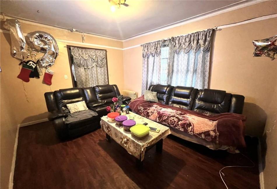 622 Ocean View Avenue, Brooklyn, New York 11235, 7 Bedrooms Bedrooms, ,Residential,For Sale,Ocean View,489322