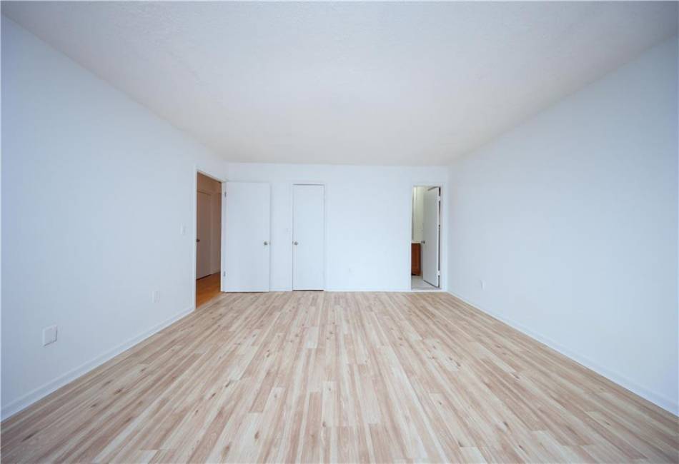 1910 Avenue V, Brooklyn, New York 11229, 2 Bedrooms Bedrooms, ,2 BathroomsBathrooms,Residential,For Sale,Avenue V,489336