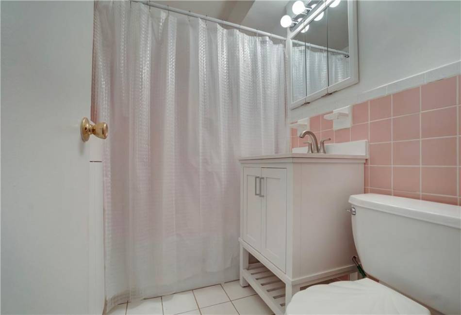 1580 18th Street, Brooklyn, New York 11230, 1 Bedroom Bedrooms, ,1 BathroomBathrooms,Residential,For Sale,18th,489344