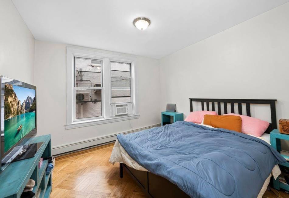 1741 73rd Street, Brooklyn, New York 11204, 10 Bedrooms Bedrooms, ,6 BathroomsBathrooms,Residential,For Sale,73rd,489348