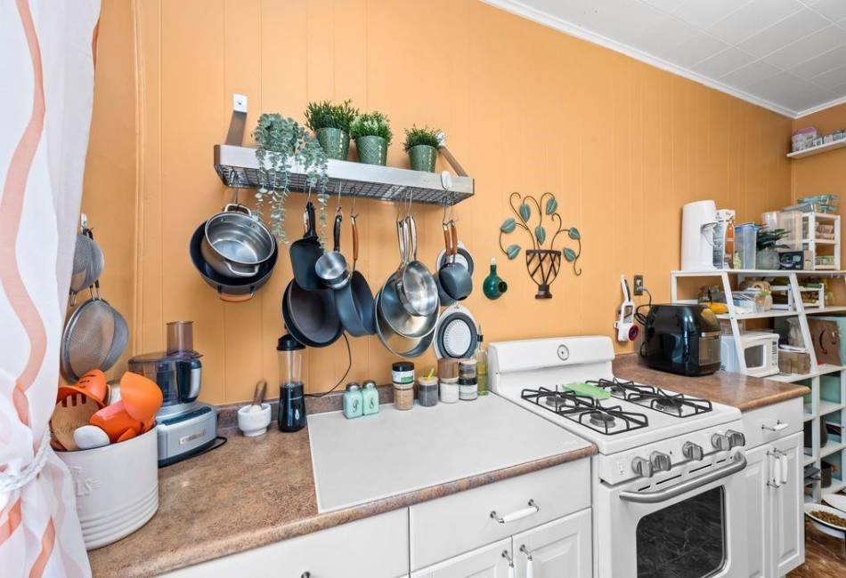 1741 73rd Street, Brooklyn, New York 11204, 10 Bedrooms Bedrooms, ,6 BathroomsBathrooms,Residential,For Sale,73rd,489348