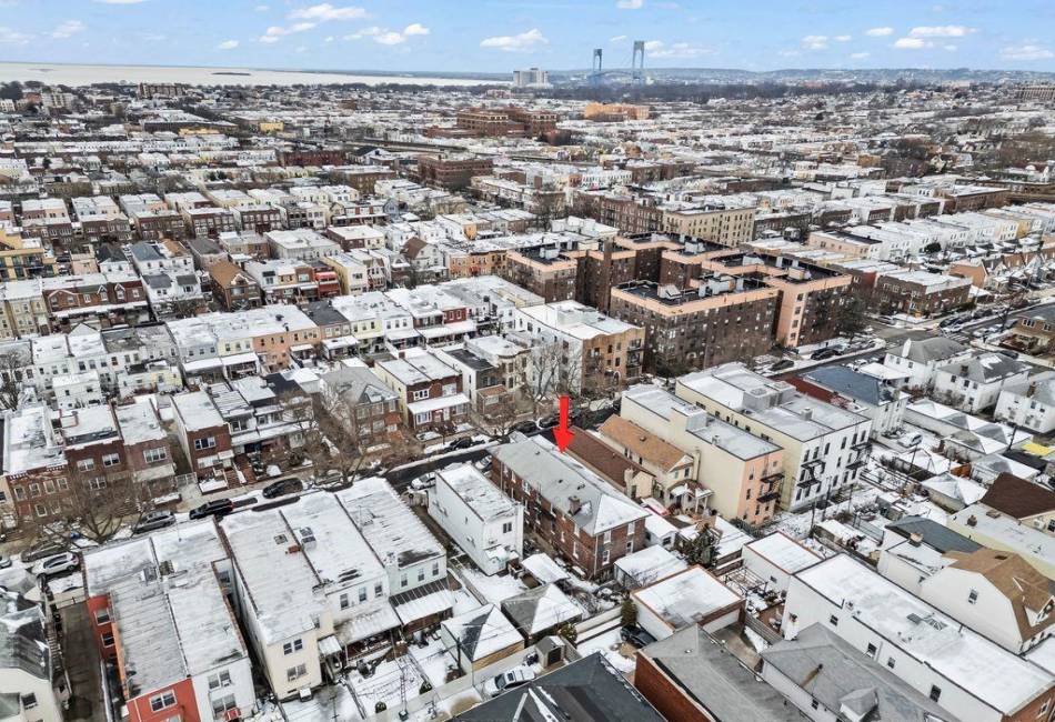 1741 73rd Street, Brooklyn, New York 11204, 10 Bedrooms Bedrooms, ,6 BathroomsBathrooms,Residential,For Sale,73rd,489348