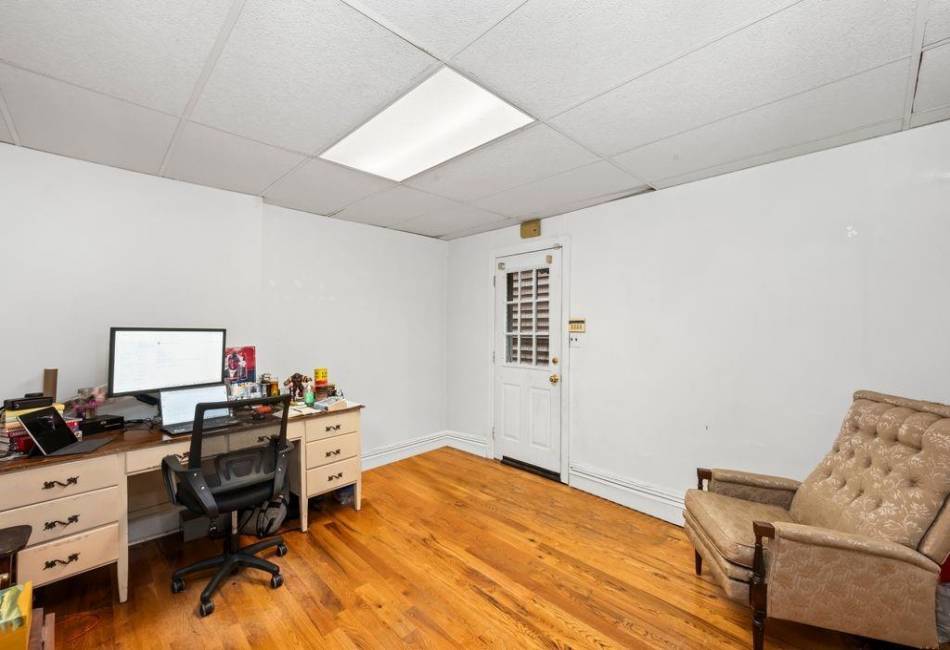 1741 73rd Street, Brooklyn, New York 11204, 10 Bedrooms Bedrooms, ,6 BathroomsBathrooms,Residential,For Sale,73rd,489348