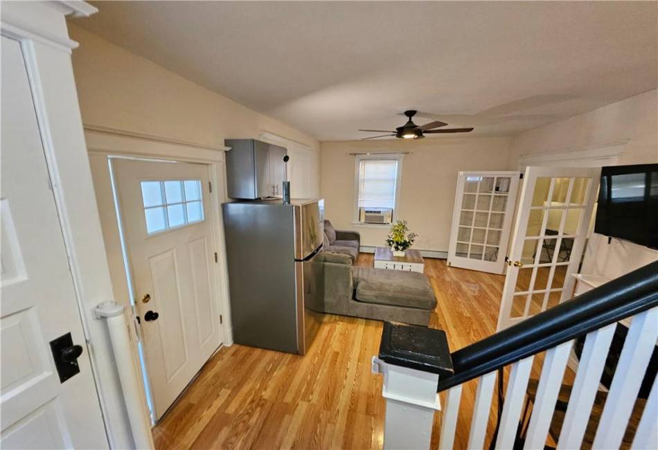 674 Castleton Avenue, Staten Island, New York 10301, 3 Bedrooms Bedrooms, ,3 BathroomsBathrooms,Residential,For Sale,Castleton,489356