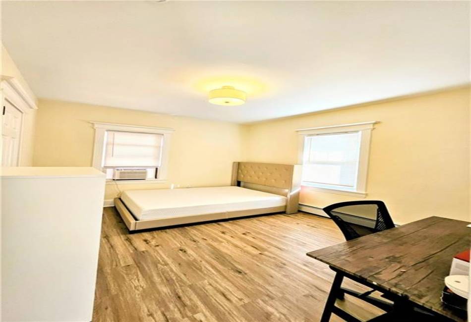 674 Castleton Avenue, Staten Island, New York 10301, 3 Bedrooms Bedrooms, ,3 BathroomsBathrooms,Residential,For Sale,Castleton,489356
