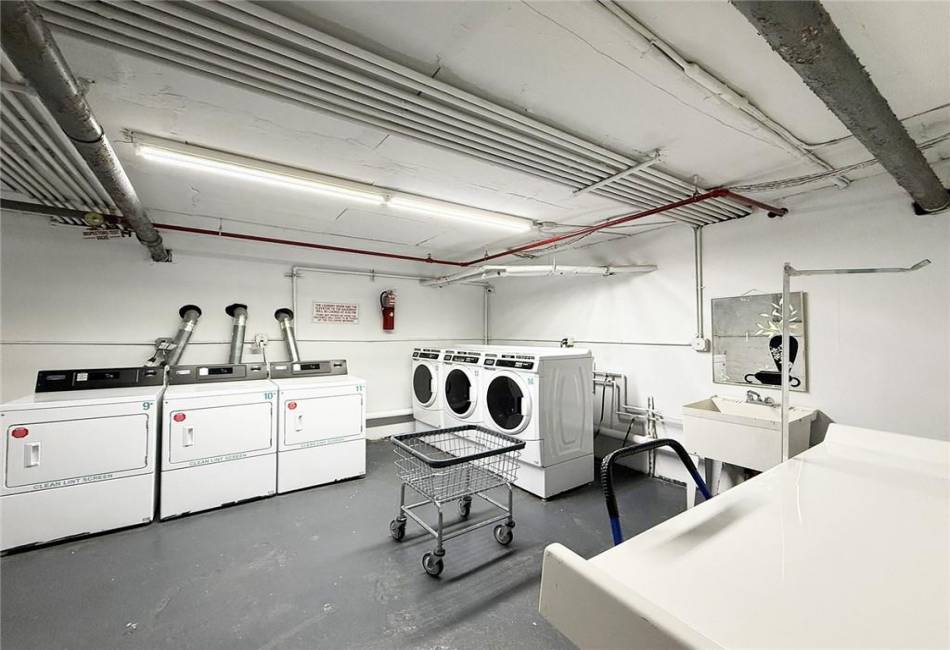 2940 Ocean Avenue, Brooklyn, New York 11235, 1 Bedroom Bedrooms, ,1 BathroomBathrooms,Residential,For Sale,Ocean,489372