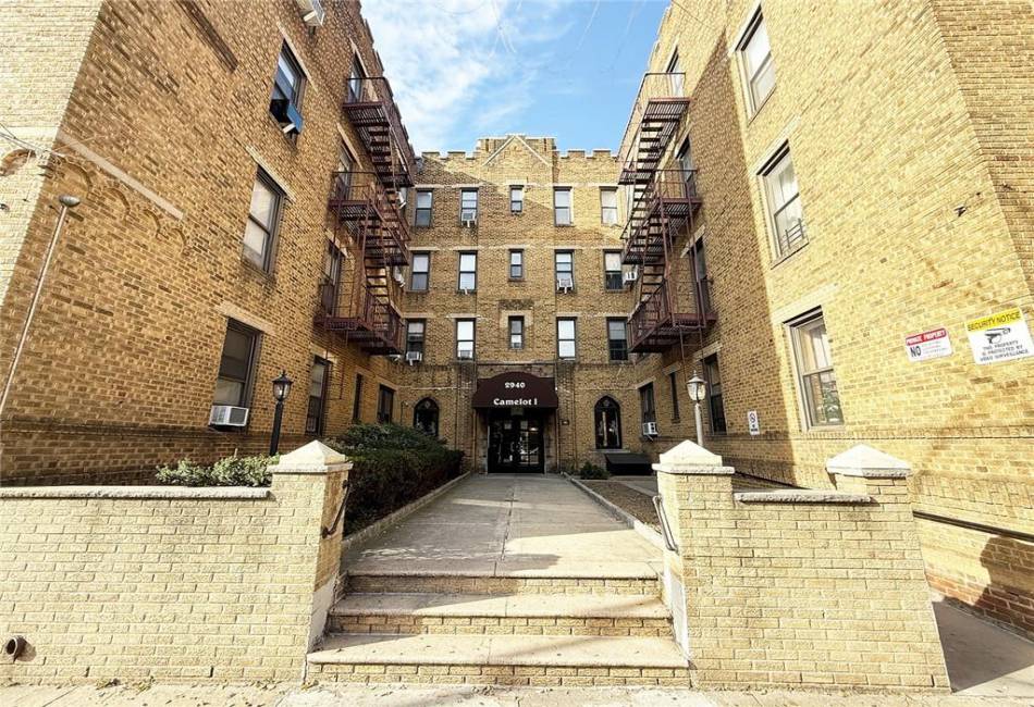2940 Ocean Avenue, Brooklyn, New York 11235, 1 Bedroom Bedrooms, ,1 BathroomBathrooms,Residential,For Sale,Ocean,489372