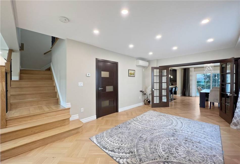 4912 Surf Avenue, Brooklyn, New York 11224, 5 Bedrooms Bedrooms, ,4 BathroomsBathrooms,Residential,For Sale,Surf,488774