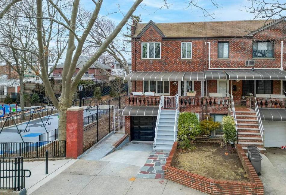8884 17th Avenue, Brooklyn, New York 11214, ,Residential,For Sale,17th,489276