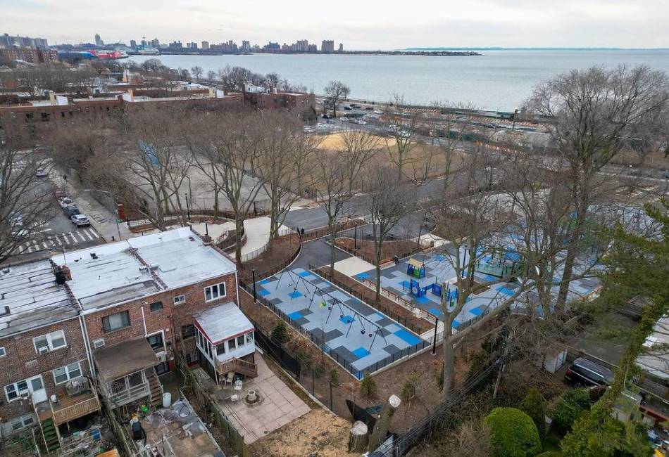 8884 17th Avenue, Brooklyn, New York 11214, ,Residential,For Sale,17th,489276