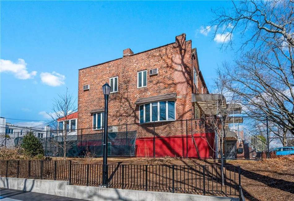 8884 17th Avenue, Brooklyn, New York 11214, ,Residential,For Sale,17th,489276