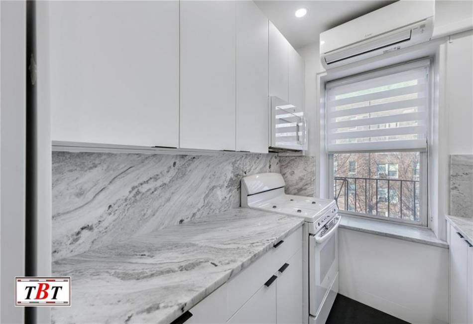 1620 Avenue I, Brooklyn, New York 11230, 3 Bedrooms Bedrooms, ,2 BathroomsBathrooms,Residential,For Sale,Avenue I,489345