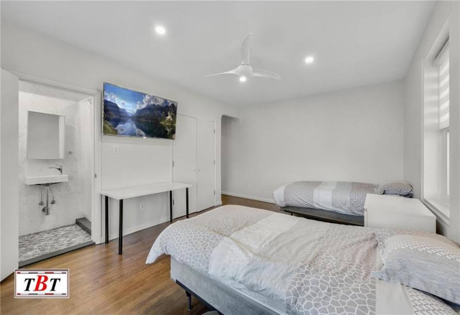 1620 Avenue I, Brooklyn, New York 11230, 3 Bedrooms Bedrooms, ,2 BathroomsBathrooms,Residential,For Sale,Avenue I,489345