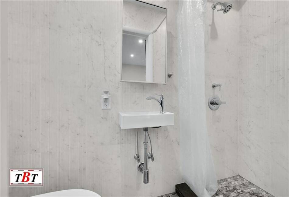 1620 Avenue I, Brooklyn, New York 11230, 3 Bedrooms Bedrooms, ,2 BathroomsBathrooms,Residential,For Sale,Avenue I,489345