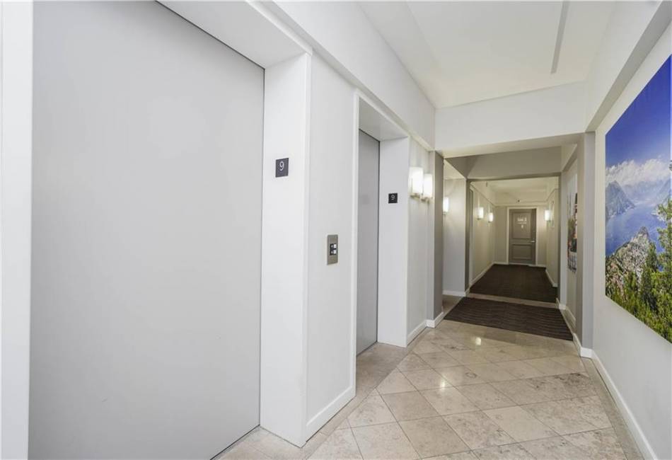 40 Oceana Drive, Brooklyn, New York 11235, 2 Bedrooms Bedrooms, ,2 BathroomsBathrooms,Residential,For Sale,Oceana,489401