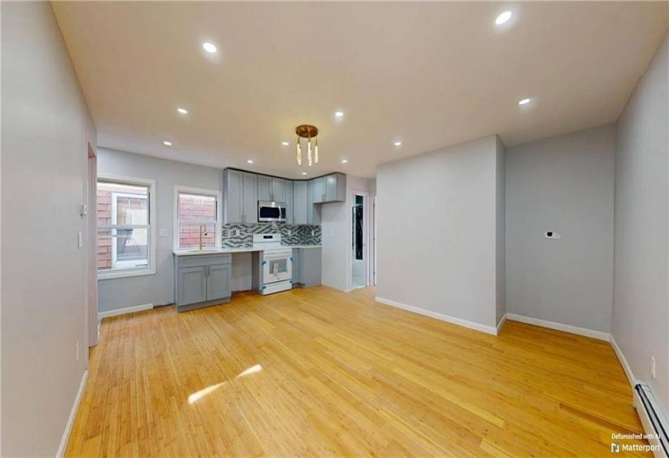 1725 Rockaway Parkway, Brooklyn, New York 11236, 6 Bedrooms Bedrooms, ,5 BathroomsBathrooms,Residential,For Sale,Rockaway,489354