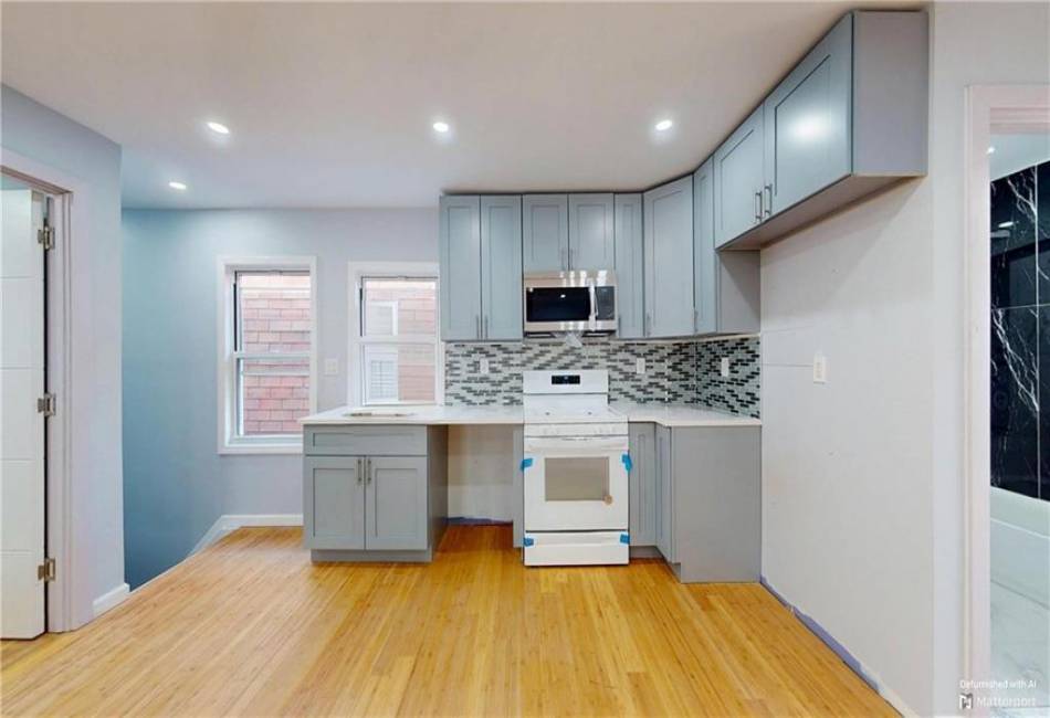1725 Rockaway Parkway, Brooklyn, New York 11236, 6 Bedrooms Bedrooms, ,5 BathroomsBathrooms,Residential,For Sale,Rockaway,489354