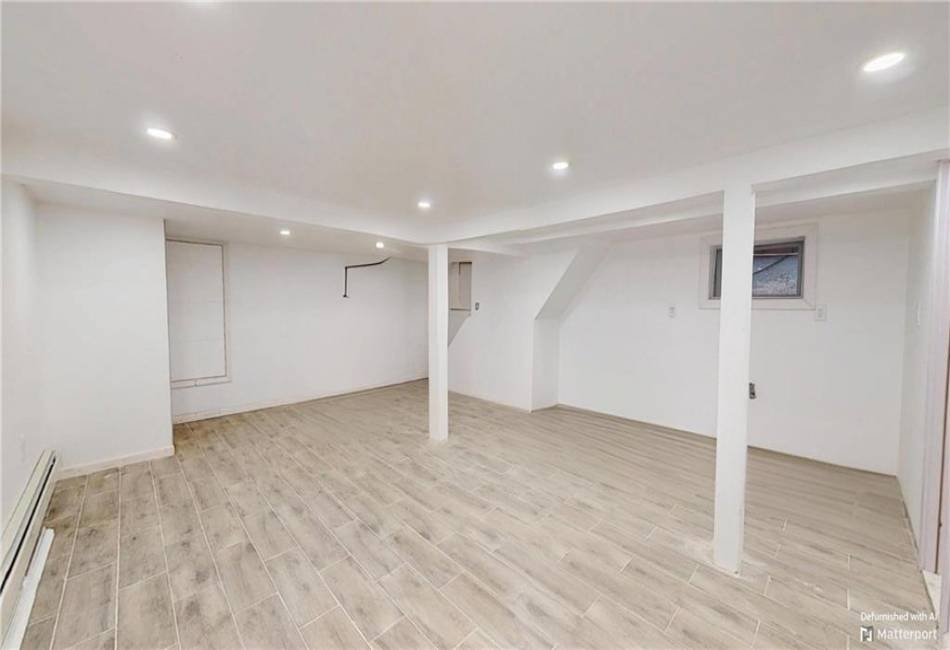 1725 Rockaway Parkway, Brooklyn, New York 11236, 6 Bedrooms Bedrooms, ,5 BathroomsBathrooms,Residential,For Sale,Rockaway,489354