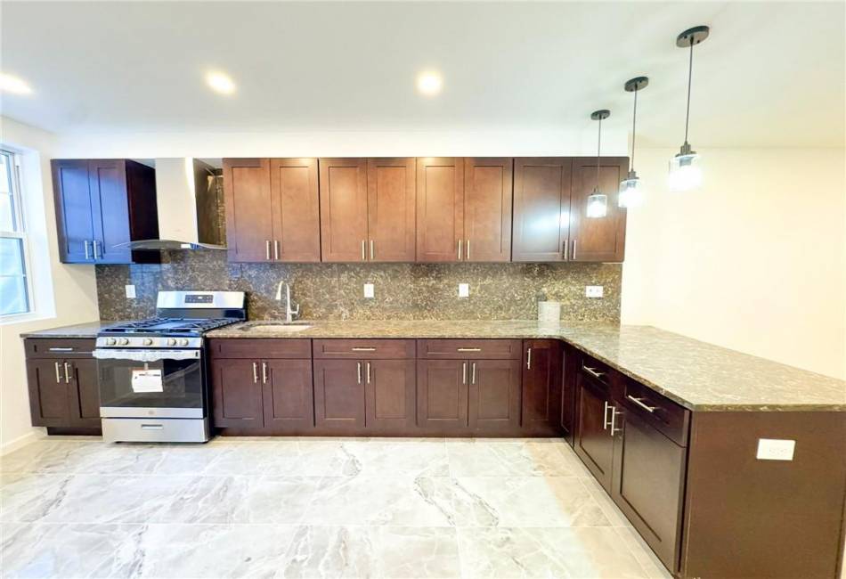 155 Avenue O, Brooklyn, New York 11204, ,Mixed Use,For Sale,Avenue O,489386