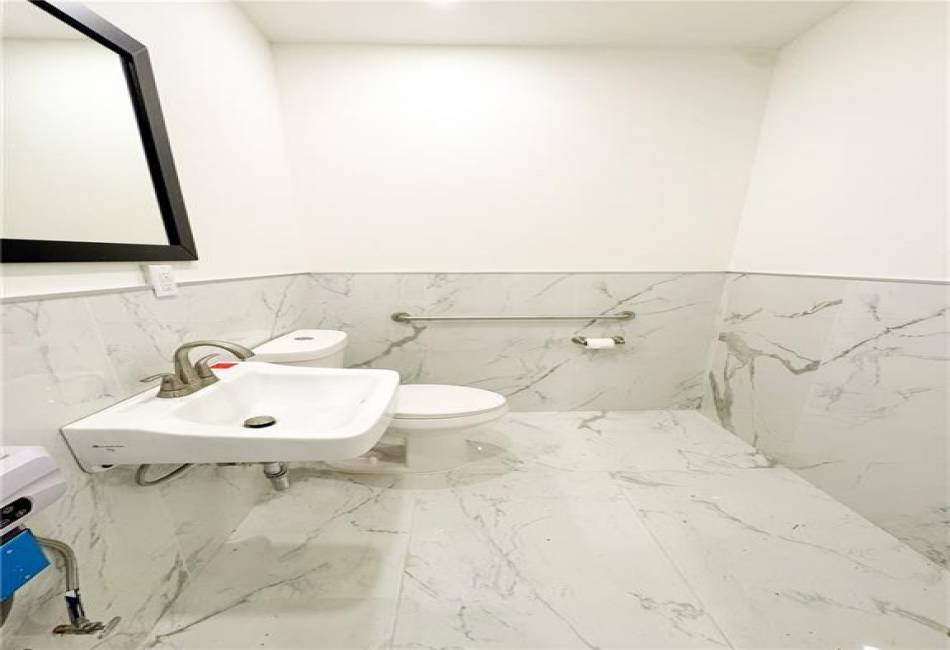 155 Avenue O, Brooklyn, New York 11204, ,Mixed Use,For Sale,Avenue O,489386