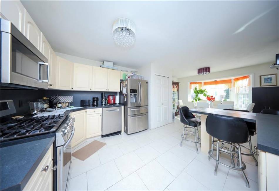 30 Conference Court, Staten Island, New York 10307, 3 Bedrooms Bedrooms, ,3 BathroomsBathrooms,Residential,For Sale,Conference,489396