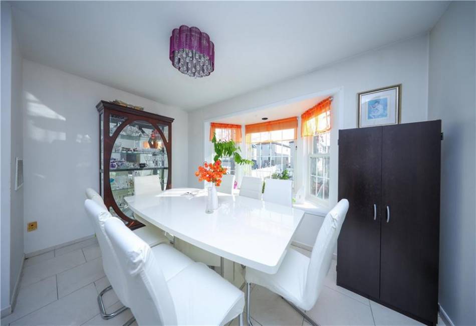 30 Conference Court, Staten Island, New York 10307, 3 Bedrooms Bedrooms, ,3 BathroomsBathrooms,Residential,For Sale,Conference,489396