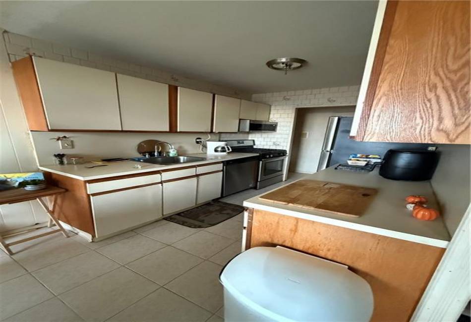 2652 Cropsey Avenue, Brooklyn, New York 11214, 2 Bedrooms Bedrooms, ,1 BathroomBathrooms,Residential,For Sale,Cropsey,489398