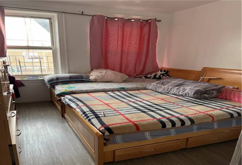 850 68th Street, Brooklyn, New York 11220, ,Residential,For Sale,68th,489410