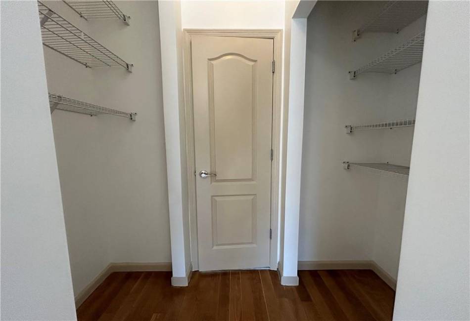 15 Bay 31st Street, Brooklyn, New York 11214, 3 Bedrooms Bedrooms, ,2 BathroomsBathrooms,Residential,For Sale,Bay 31st,489421