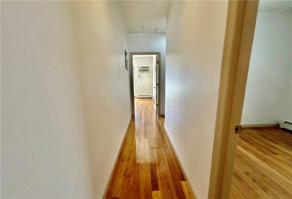 15 Bay 31st Street, Brooklyn, New York 11214, 3 Bedrooms Bedrooms, ,2 BathroomsBathrooms,Residential,For Sale,Bay 31st,489421