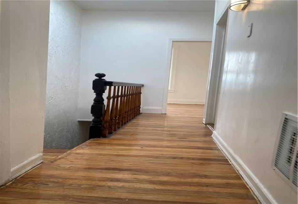 1176 40 Estate, Brooklyn, New York 11210, 1 Bedroom Bedrooms, ,1 BathroomBathrooms,Residential,For Sale,40,489432