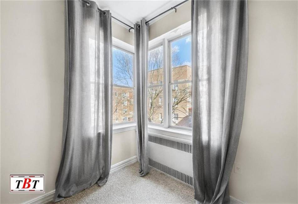 1615 Avenue I, Brooklyn, New York 11230, 1 Bedroom Bedrooms, ,1 BathroomBathrooms,Residential,For Sale,Avenue I,489391