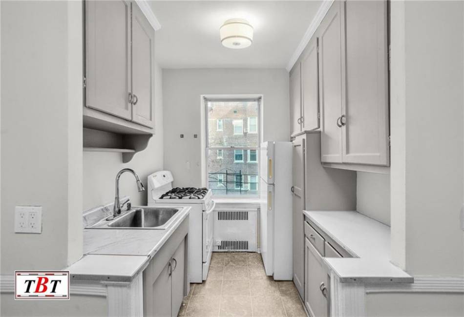 1615 Avenue I, Brooklyn, New York 11230, 1 Bedroom Bedrooms, ,1 BathroomBathrooms,Residential,For Sale,Avenue I,489391