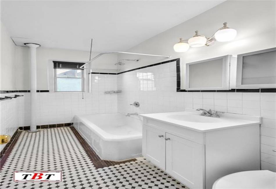 1615 Avenue I, Brooklyn, New York 11230, 1 Bedroom Bedrooms, ,1 BathroomBathrooms,Residential,For Sale,Avenue I,489391