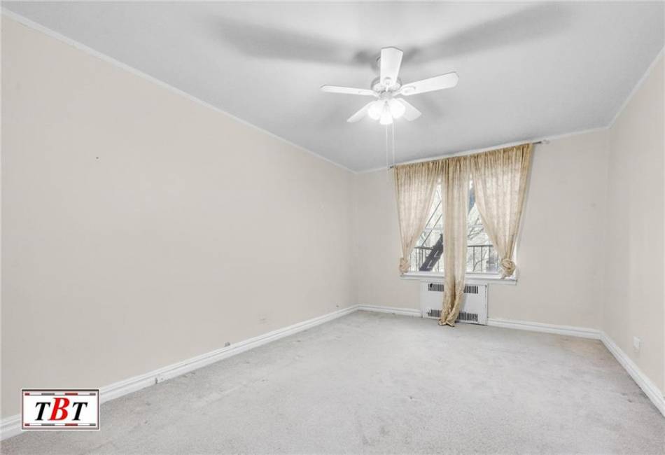 1615 Avenue I, Brooklyn, New York 11230, 1 Bedroom Bedrooms, ,1 BathroomBathrooms,Residential,For Sale,Avenue I,489391