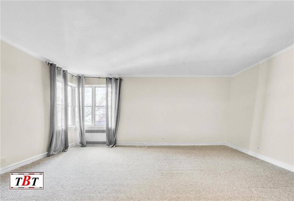 1615 Avenue I, Brooklyn, New York 11230, 1 Bedroom Bedrooms, ,1 BathroomBathrooms,Residential,For Sale,Avenue I,489391
