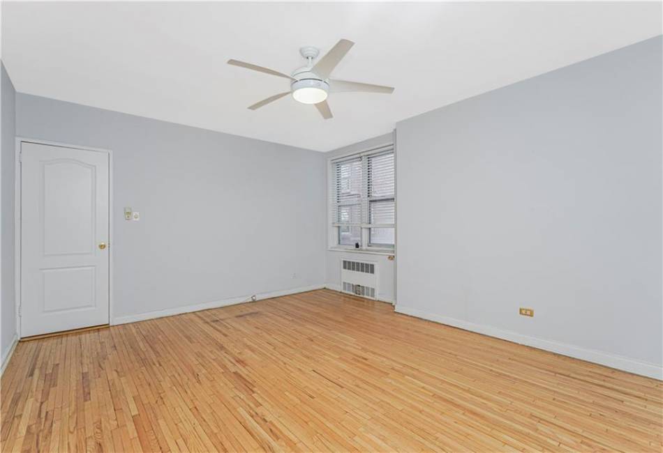 9707 4th Avenue, Brooklyn, New York 11209, 1 Bedroom Bedrooms, ,1 BathroomBathrooms,Residential,For Sale,4th,489439