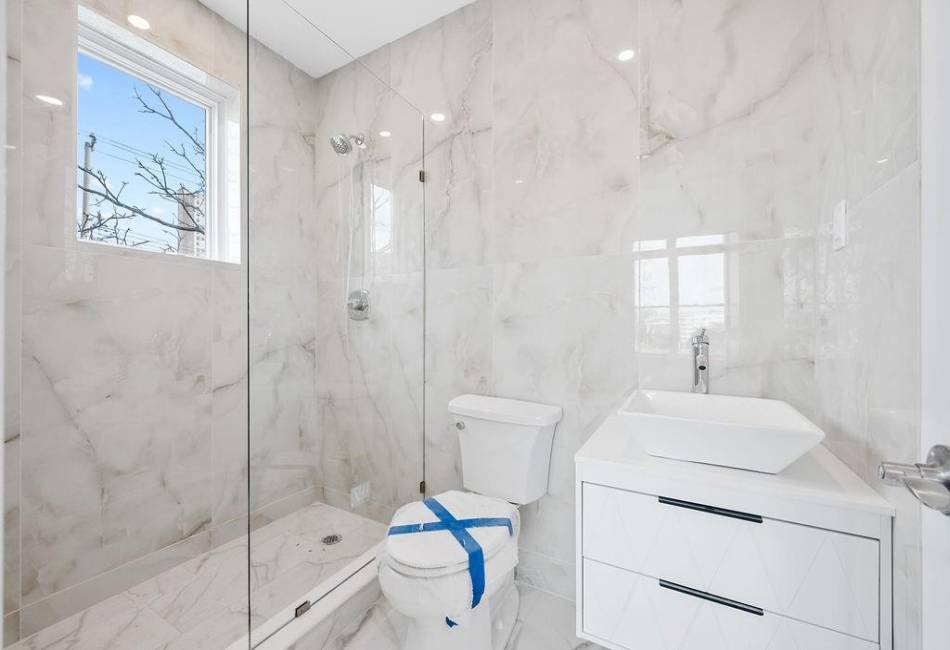 3707 Cypress Avenue, Brooklyn, New York 11224, 6 Bedrooms Bedrooms, ,Residential,For Sale,Cypress,489093
