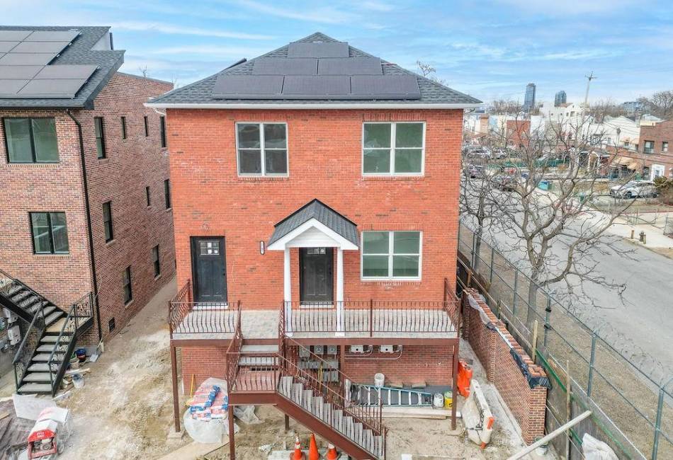 3707 Cypress Avenue, Brooklyn, New York 11224, 6 Bedrooms Bedrooms, ,Residential,For Sale,Cypress,489093