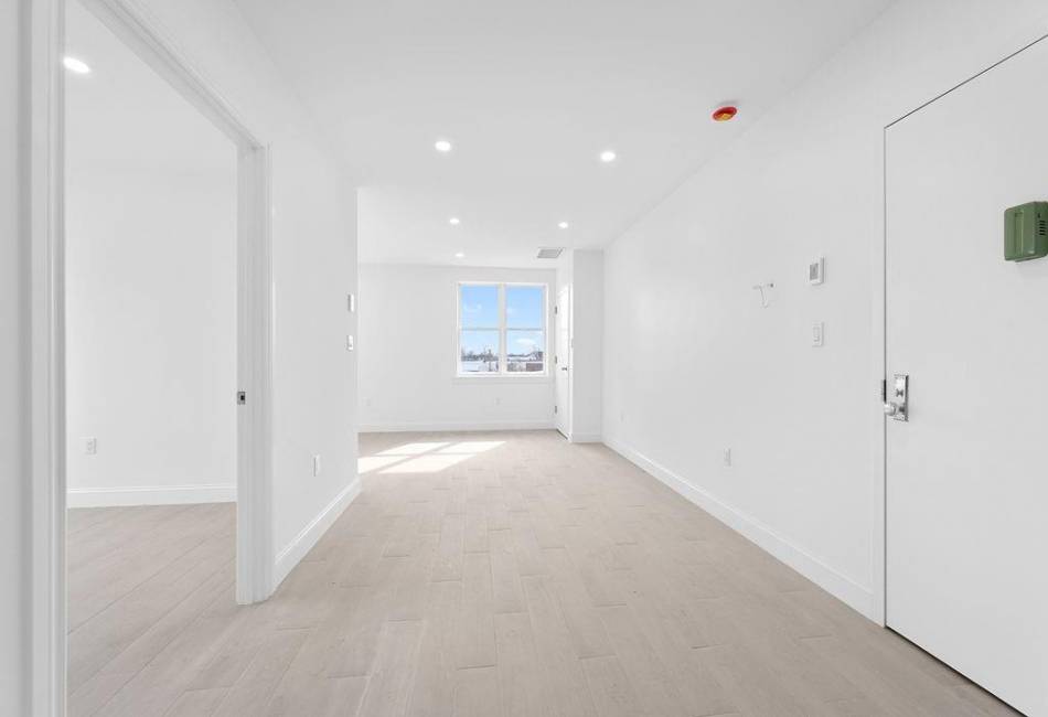 3707 Cypress Avenue, Brooklyn, New York 11224, 6 Bedrooms Bedrooms, ,Residential,For Sale,Cypress,489093