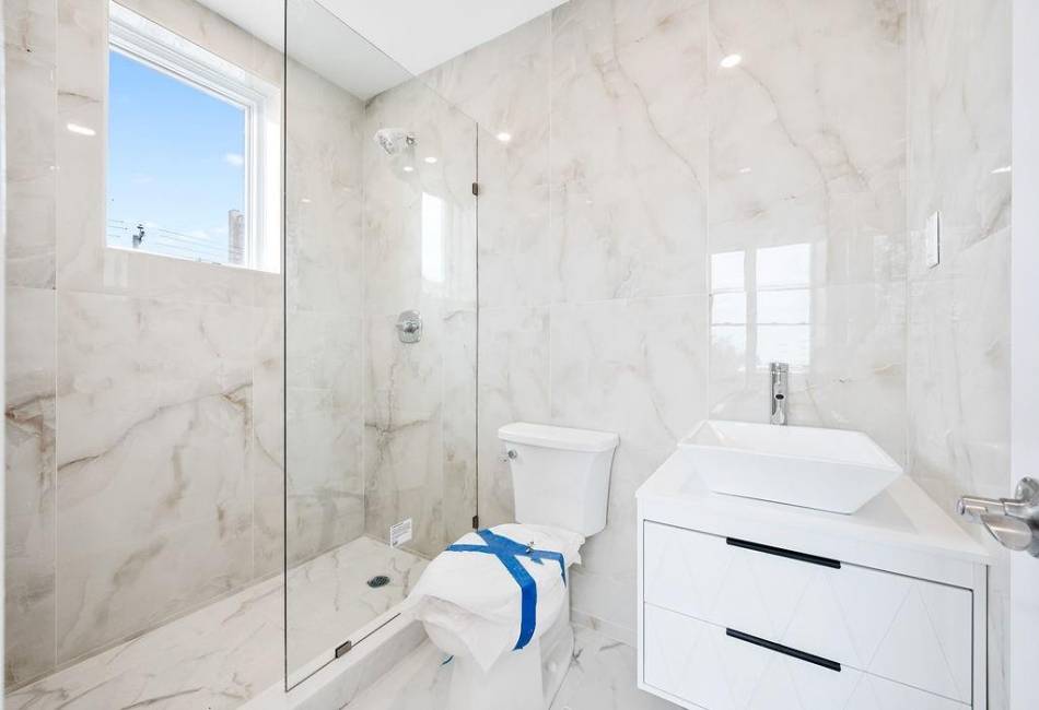 3707 Cypress Avenue, Brooklyn, New York 11224, 6 Bedrooms Bedrooms, ,Residential,For Sale,Cypress,489093