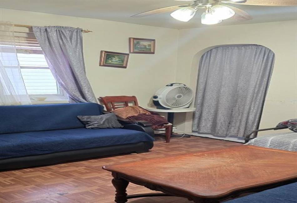 2660 21st Street, Brooklyn, New York 11235, 7 Bedrooms Bedrooms, ,3 BathroomsBathrooms,Residential,For Sale,21st,489453