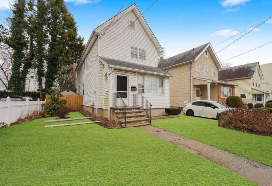 61 Greenleaf Avenue, Staten Island, New York 10310, 3 Bedrooms Bedrooms, ,2 BathroomsBathrooms,Residential,For Sale,Greenleaf,489454