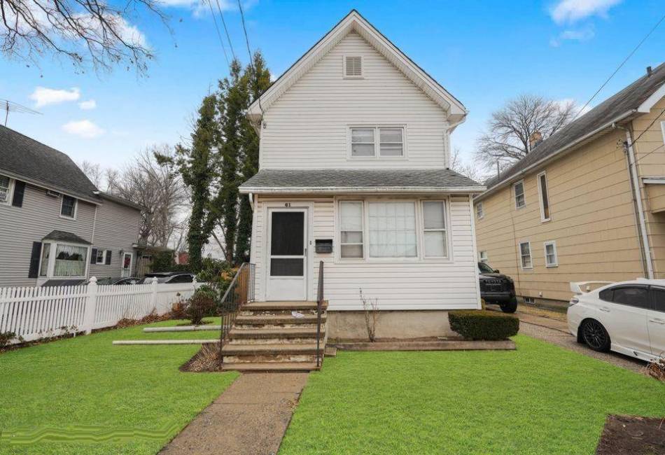 61 Greenleaf Avenue, Staten Island, New York 10310, 3 Bedrooms Bedrooms, ,2 BathroomsBathrooms,Residential,For Sale,Greenleaf,489454