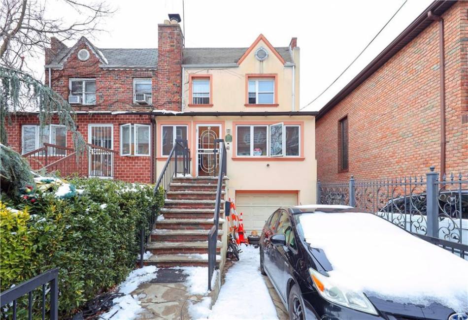 2678 29th Street, Brooklyn, New York 11235, 4 Bedrooms Bedrooms, ,3 BathroomsBathrooms,Residential,For Sale,29th,489451