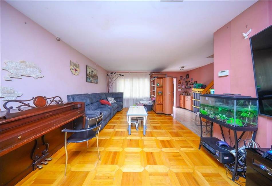 2678 29th Street, Brooklyn, New York 11235, 4 Bedrooms Bedrooms, ,3 BathroomsBathrooms,Residential,For Sale,29th,489451