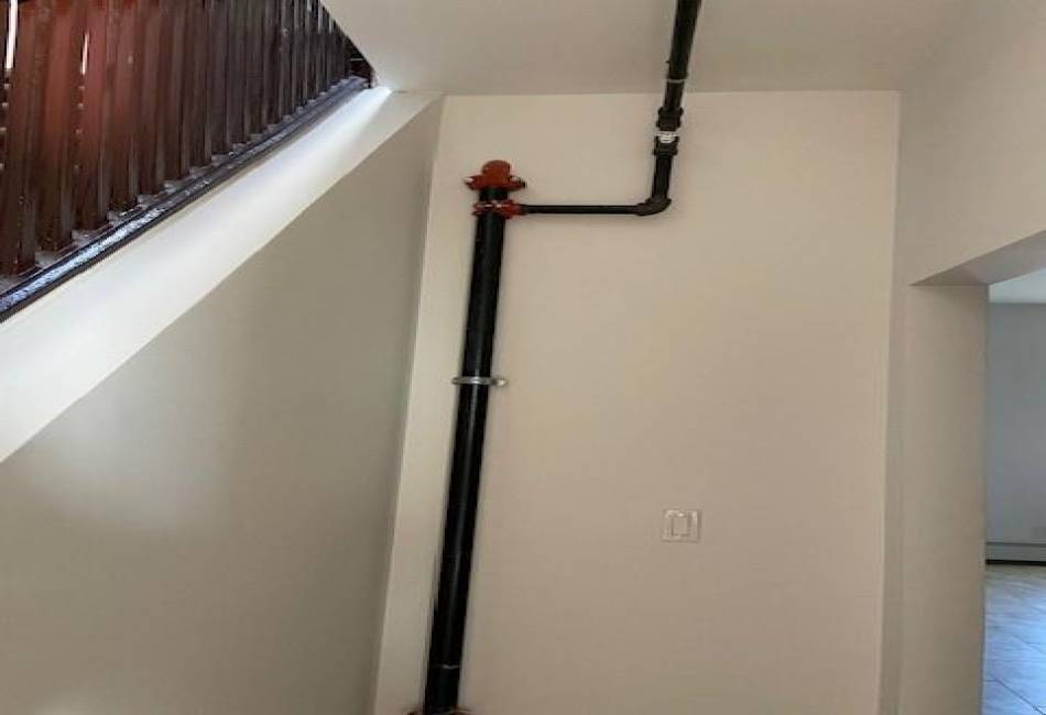 361 198th Street, Bronx, New York 10458, ,Residential,For Sale,198th,489459
