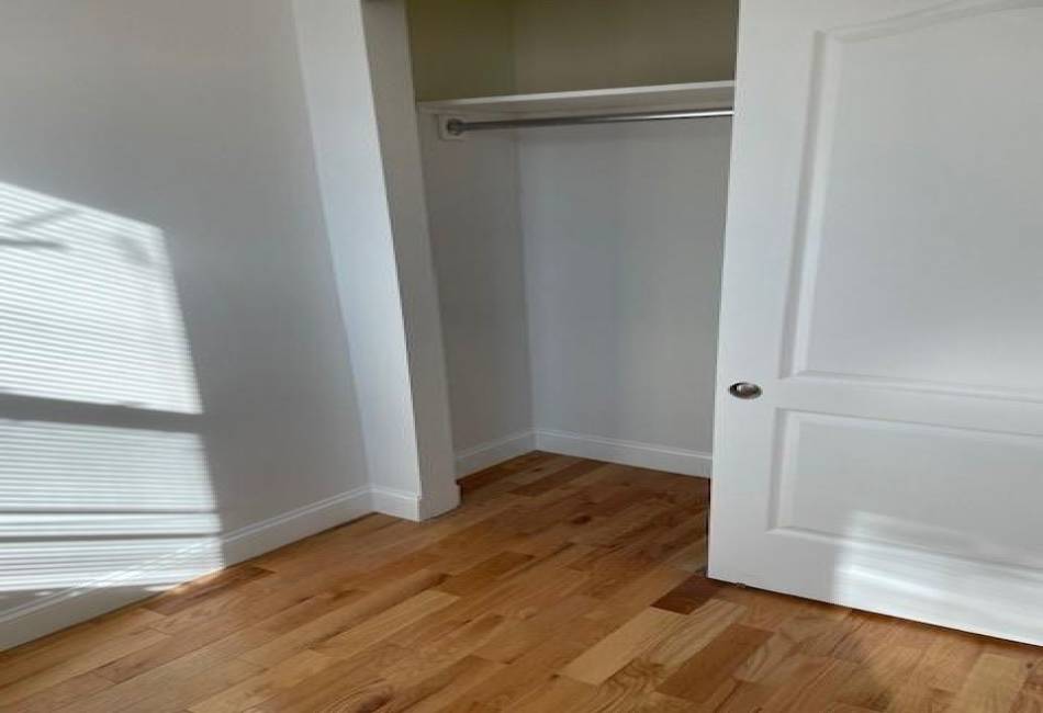 361 198th Street, Bronx, New York 10458, ,Residential,For Sale,198th,489459