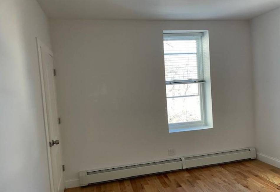 361 198th Street, Bronx, New York 10458, ,Residential,For Sale,198th,489459